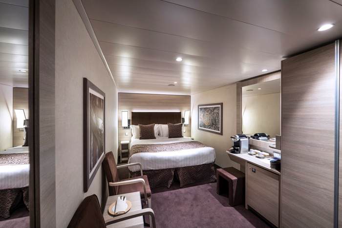 MSC Cruises MSC Virtuosa MSC Yacht Club Interior Suite YIN ©MSC Rights 1.jpg